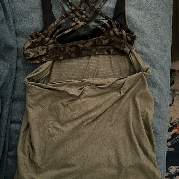 Lululemon top - Picture 3 of 3